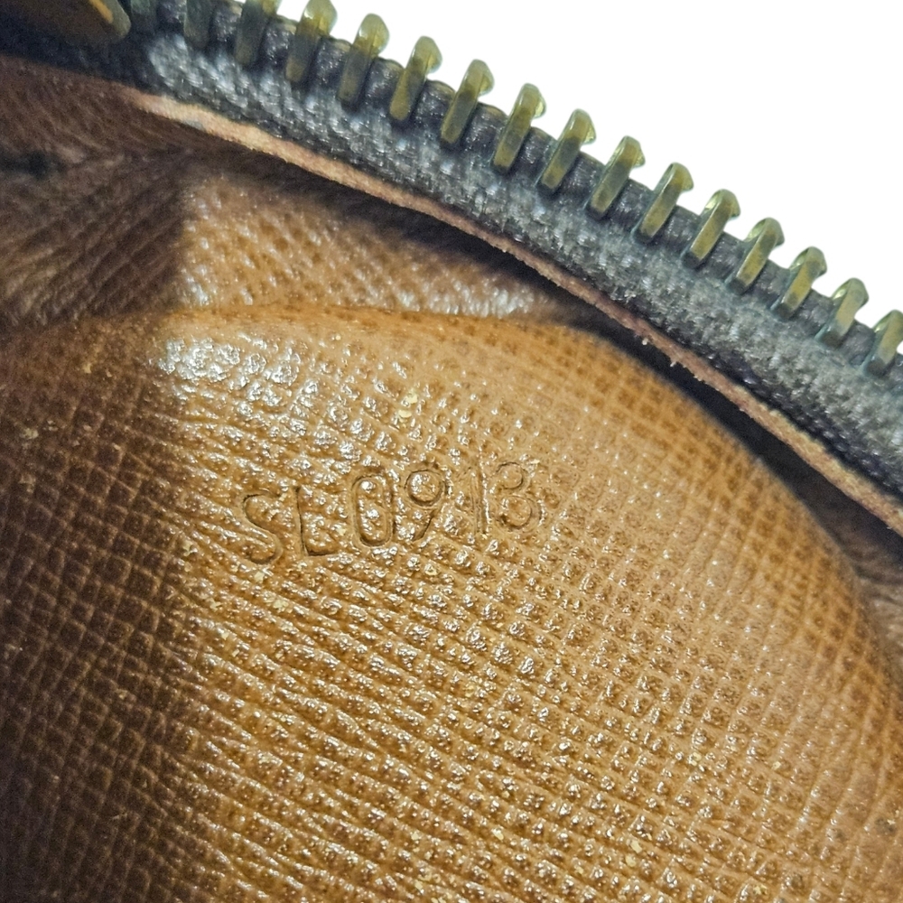 Louis Vuitton Brown Monogram Men's Bag - Picture 13 of 15